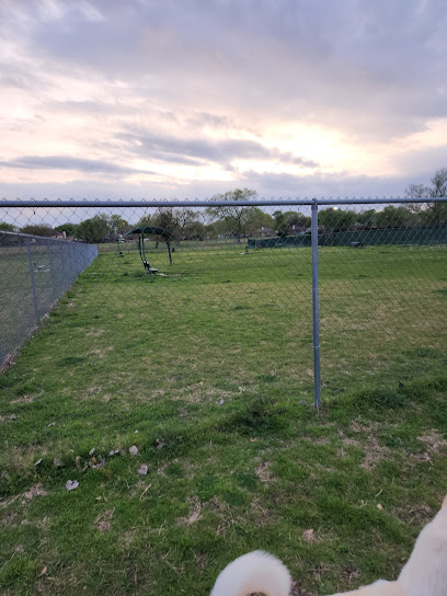 Willow Creek Paw Park, Fort Worth