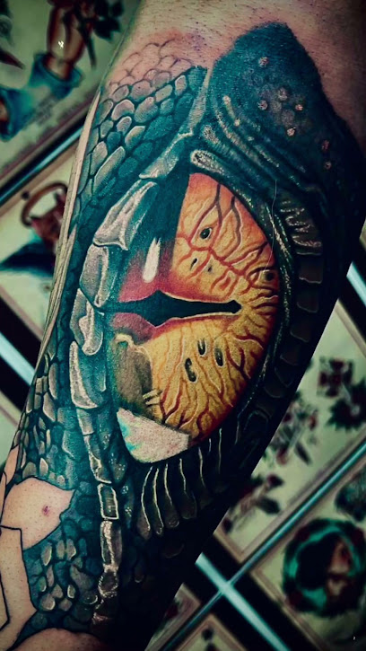 Wild Rooster Tattoo & Piercing, Fort Worth