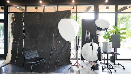 Laolu Studios, Fort Worth