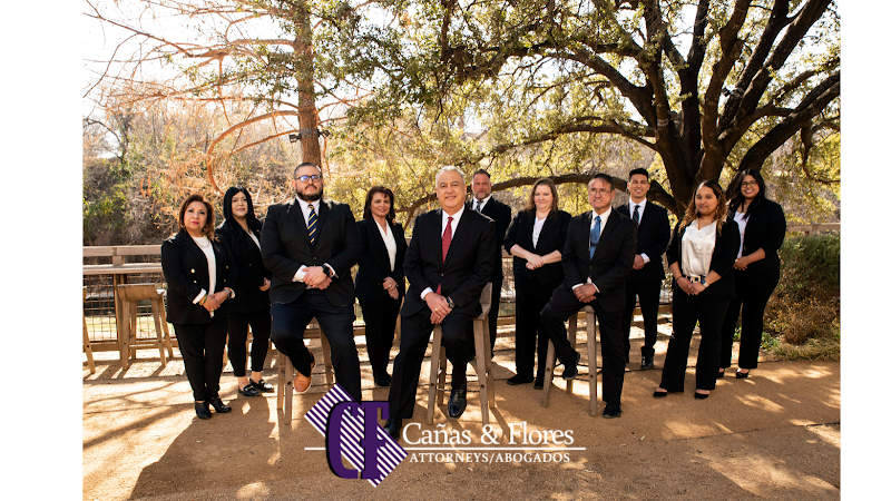 Cañas and Flores, Fort Worth