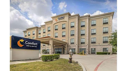 Comfort Inn & Suites Fort Worth - Fossil Creek
